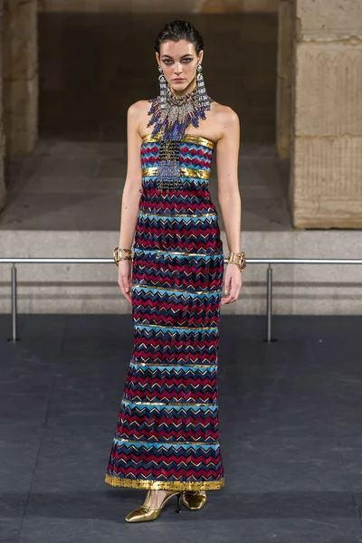 Look 84